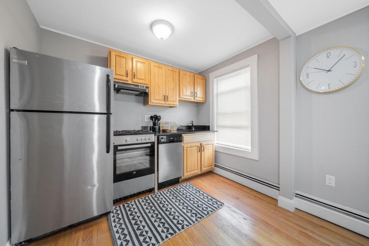 Easy Commute South Boston 4Br 1Bh Apt Esterno foto